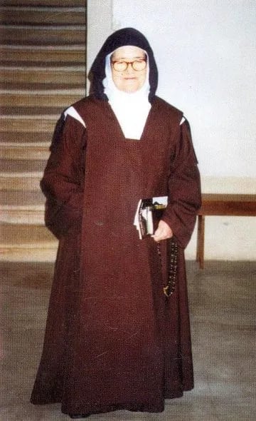 Portrait of Lúcia dos Santos (1907–2005) – memorial page