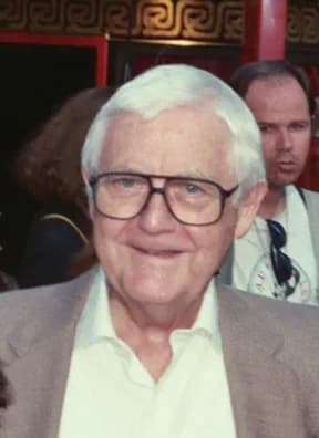 Robert Wise (née Robert Earl Wise)