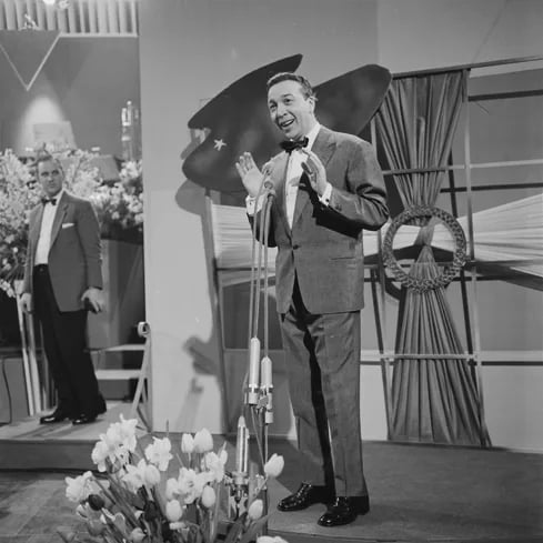Portrait of André Claveau (1911–2003) – memorial page