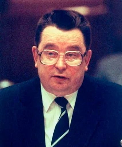Porträt von Walentin Sergejewitsch Pawlow (1937–2003) – Gedenkseite