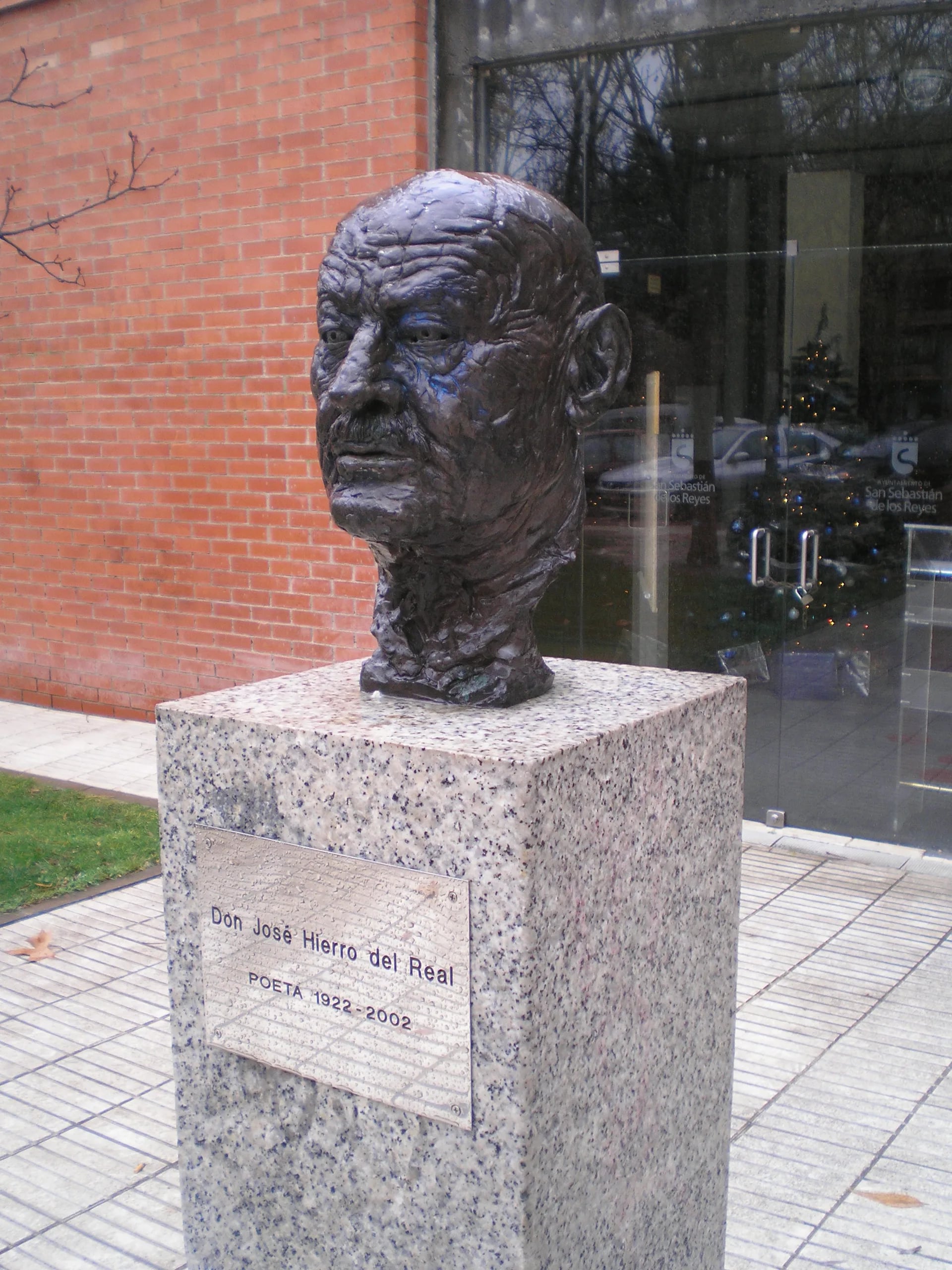 Porträt von José Hierro (1922–2002) – Gedenkseite