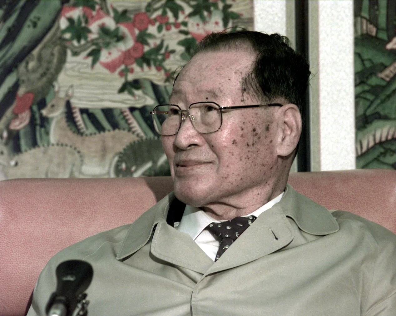Porträt von Chung Ju-yung (1915–2001) – Gedenkseite