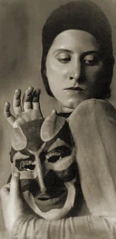 Portrait of Hilde Holger (1905–2001) – memorial page