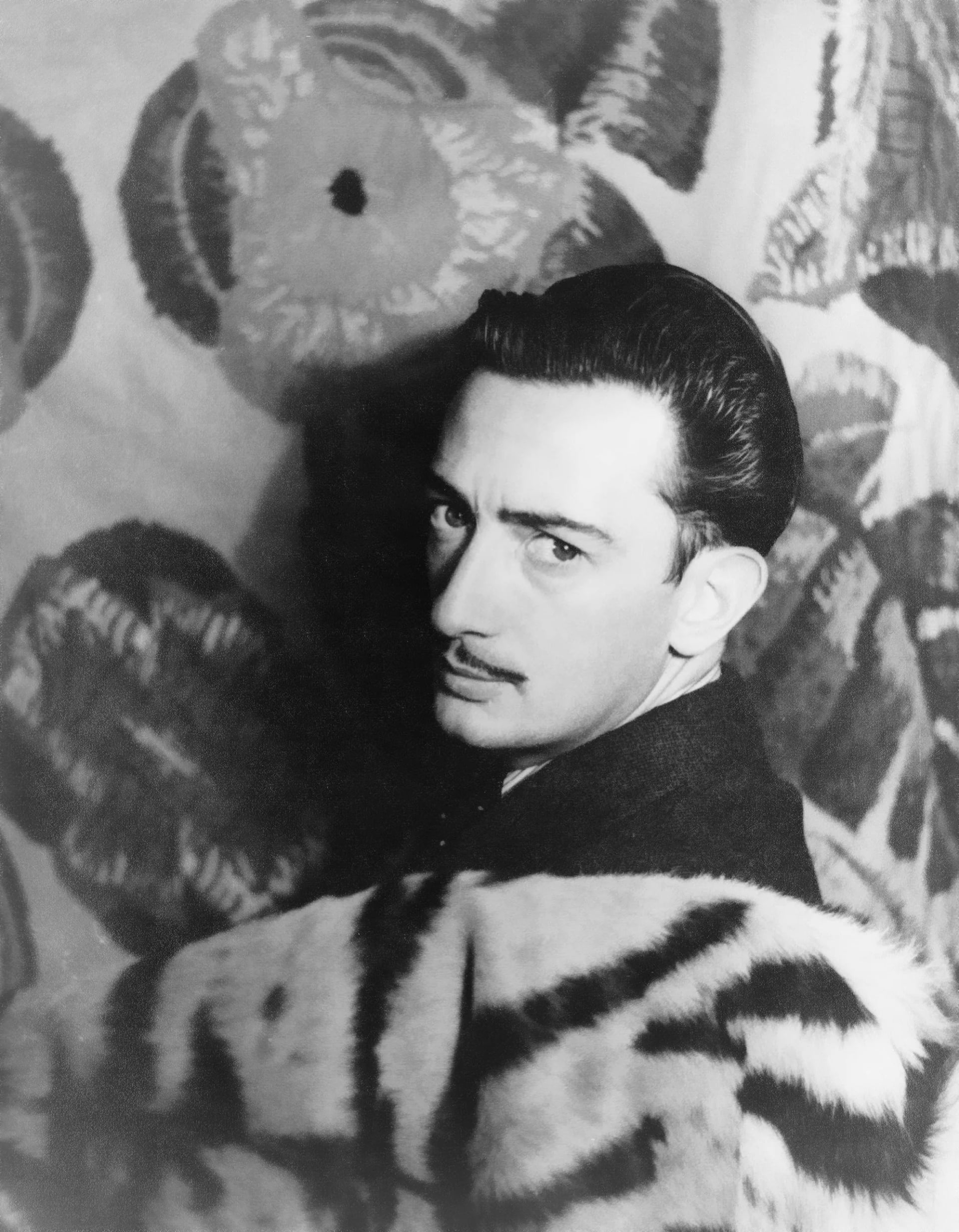 Porträt von Salvador Dalí (1904–1989) – Gedenkseite