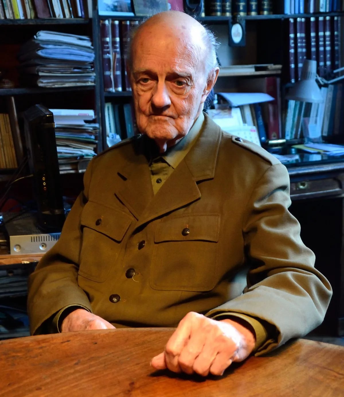 Portrait of Andrzej Kostrzewski (1927–2026) – memorial page