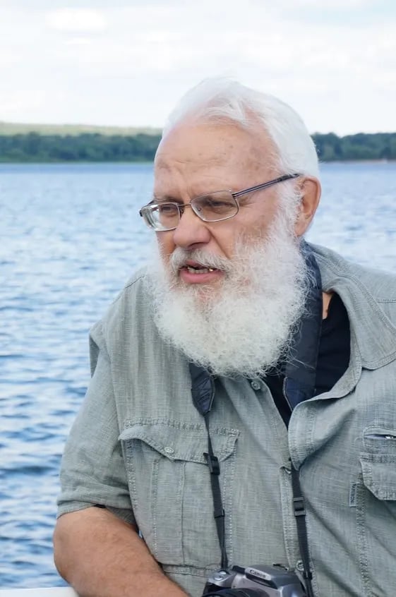 Portrait of Yuri Roschevsky (1947–2026) – memorial page