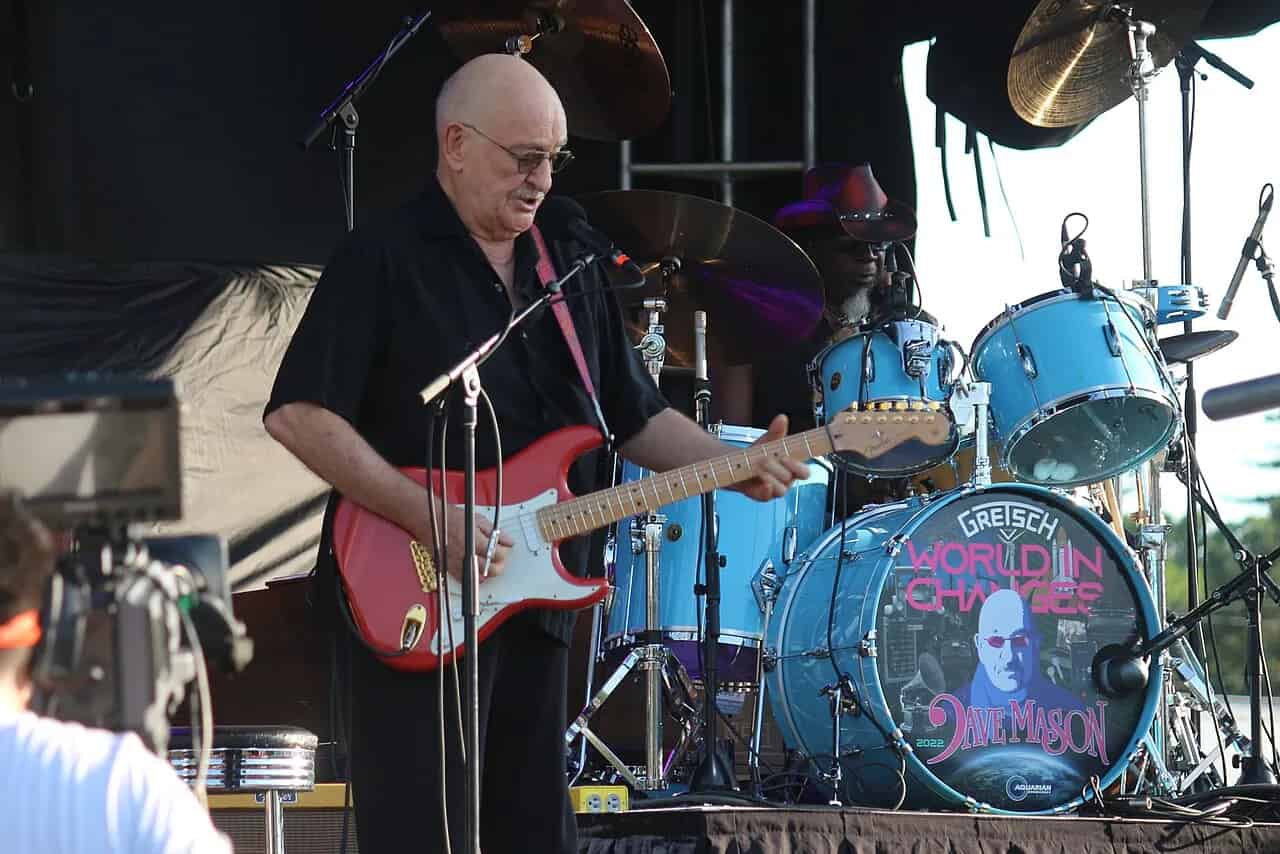 Memorial page of Dave Mason (née David Thomas Mason)