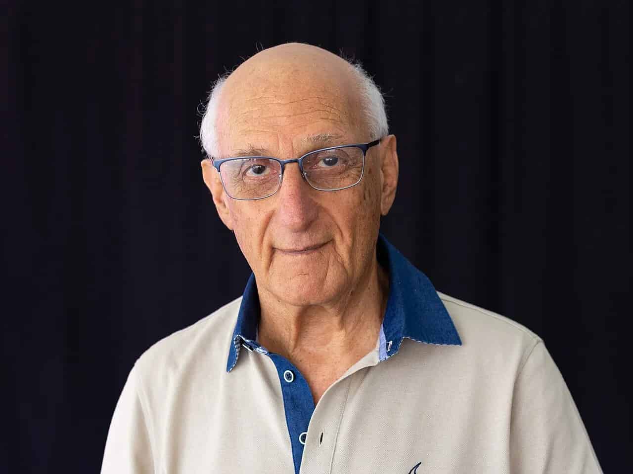 Gedenkseite von David Malouf