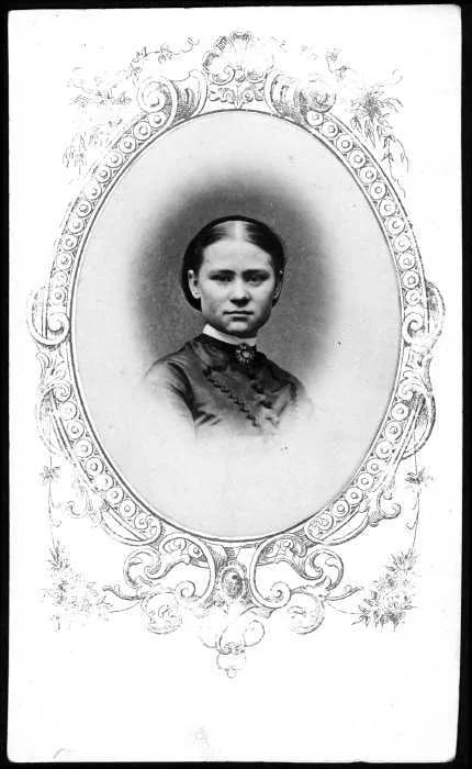 Porträt von Anna Höjer (1850–1928) – Gedenkseite
