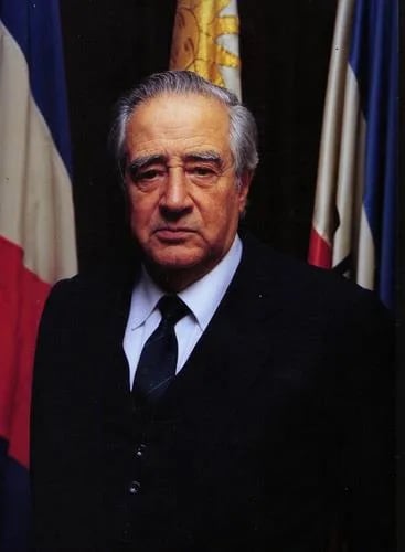 Portrait of Carlos Julio Pereyra (1922–2020) – memorial page