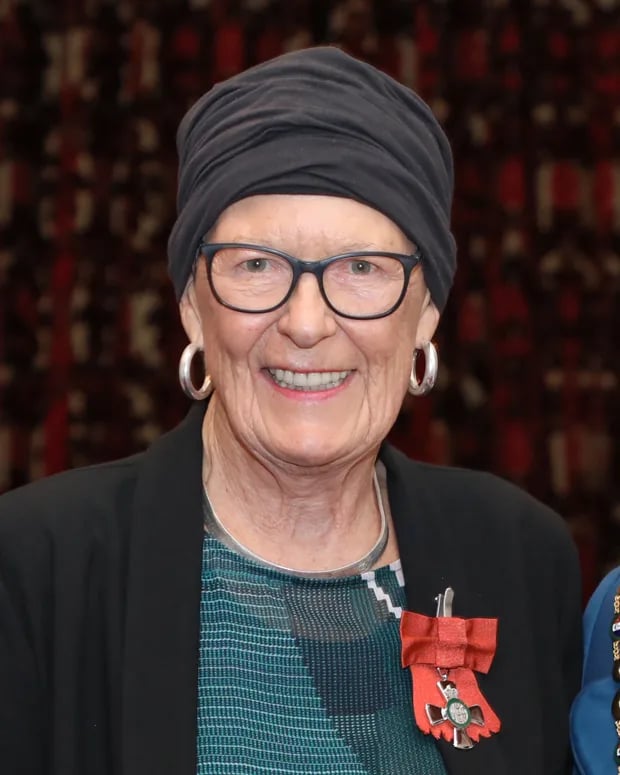 Porträt von Jann Medlicott (1942–2022) – Gedenkseite
