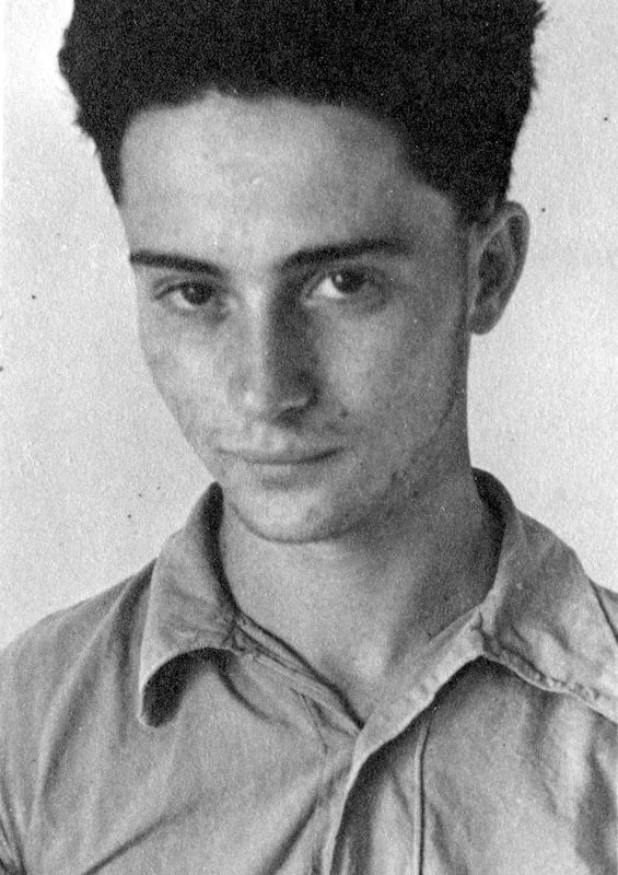 Portrait of Giora Manor (1926–2005) – memorial page