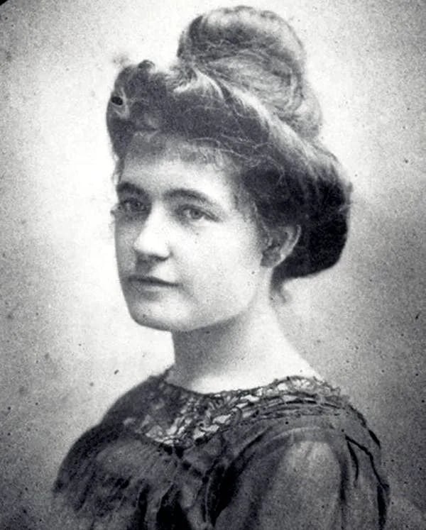 Portrait of Frances Darlington (1880–1940) – memorial page