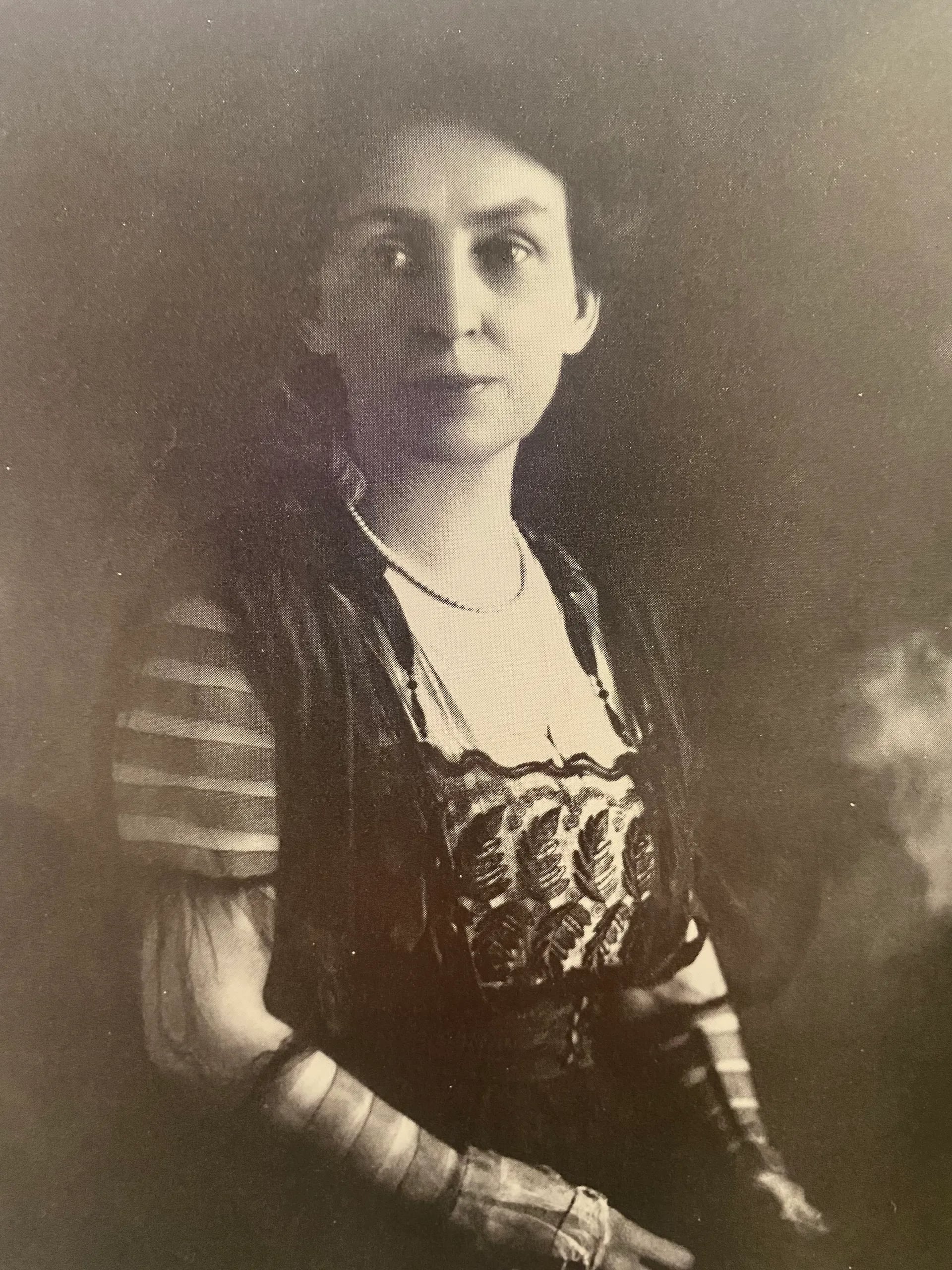 Portrait of Cora Lily Woodard Aycock (1868–1952) – memorial page