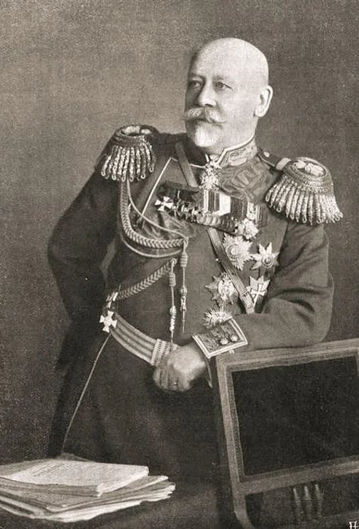 Porträt von Wladimir Alexandrowitsch Suchomlinow (1848–1926) – Gedenkseite