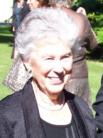 Porträt von Joy Owens (1925–2016) – Gedenkseite