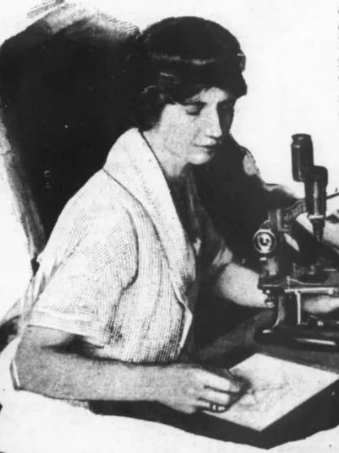 Porträt von Eleanor T. Armstrong (1890–1960) – Gedenkseite