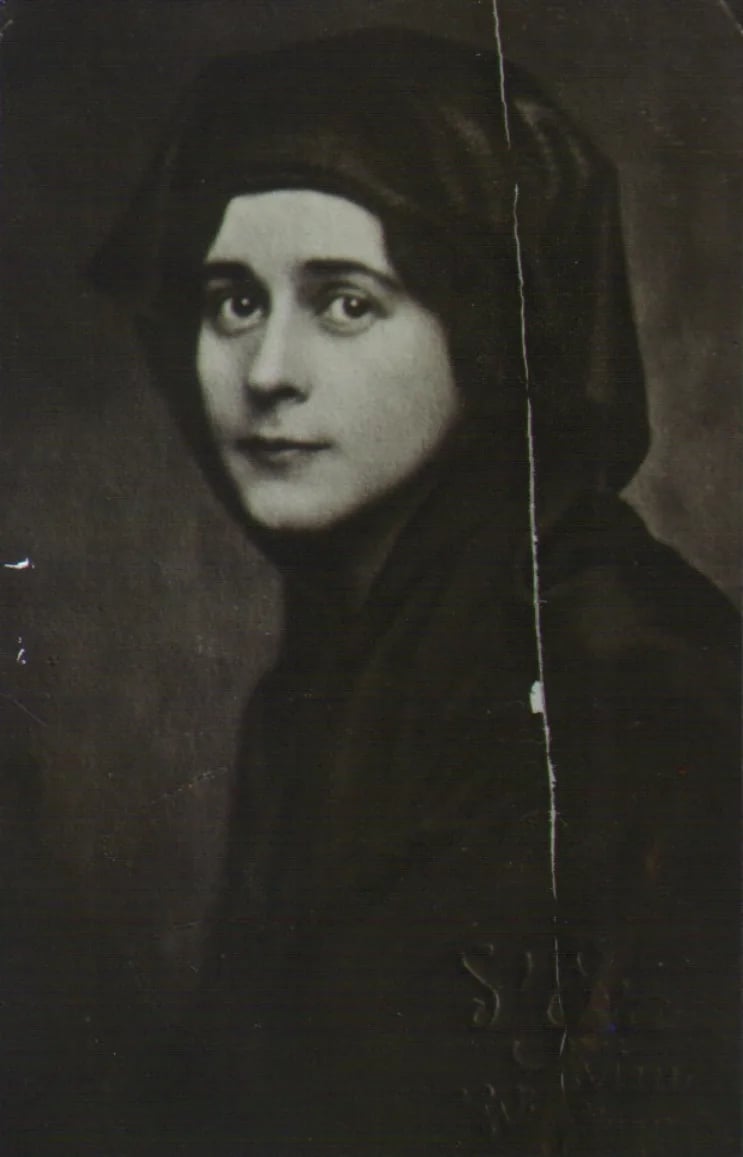 Porträt von Djavidan Hanum (1877–1968) – Gedenkseite