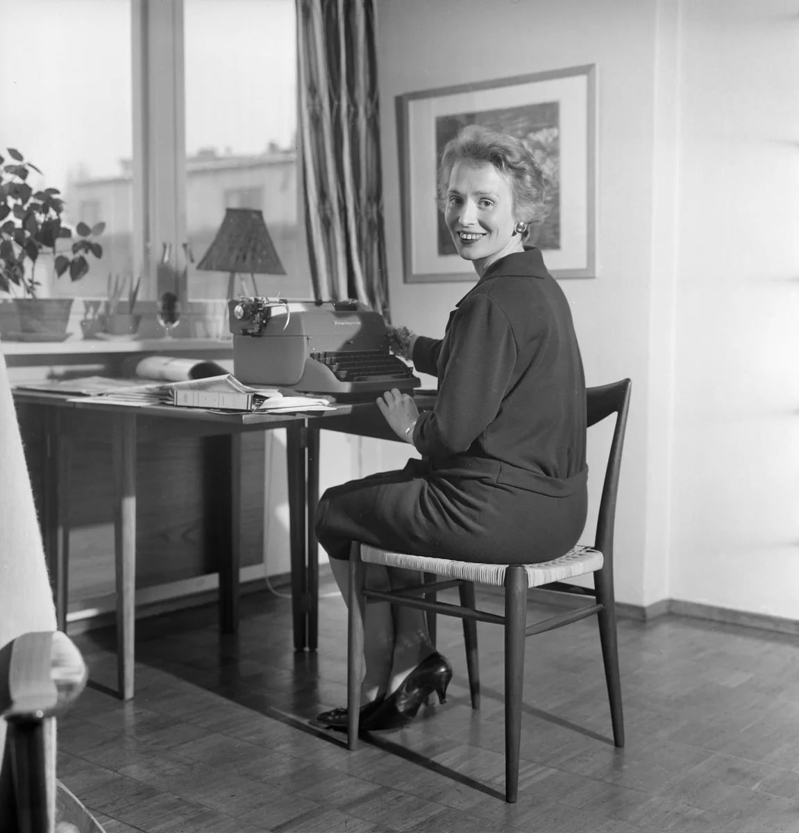 Portrait of Merete Lie Hoel (1926–2011) – memorial page