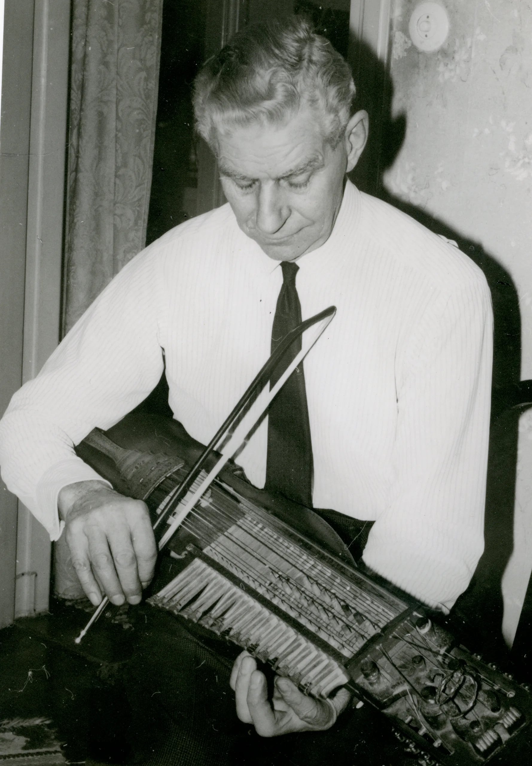 Portrait of Oscar Larsson (1889–1975) – memorial page