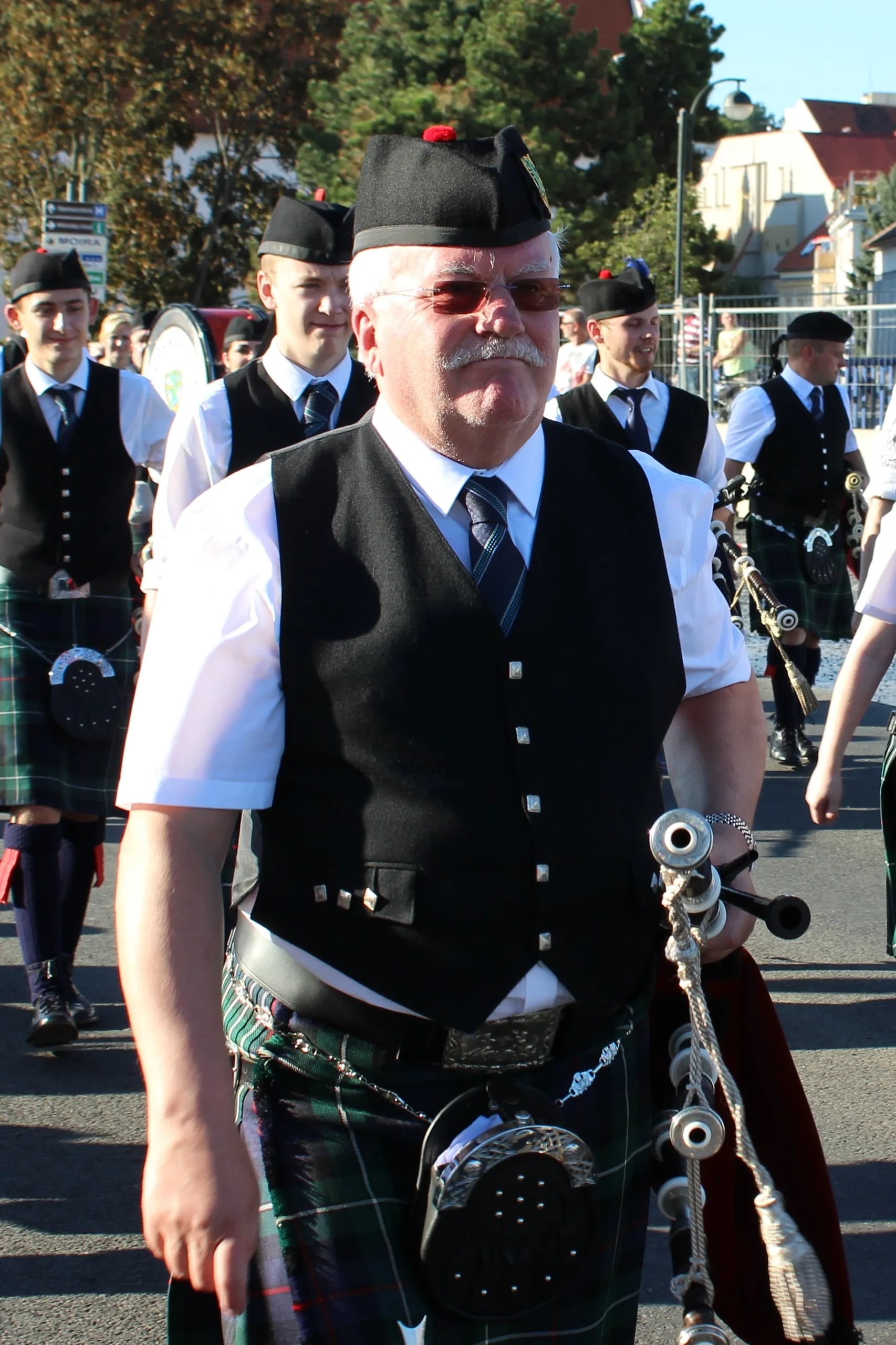 Porträt von Iain MacDonald (1950–2020) – Gedenkseite