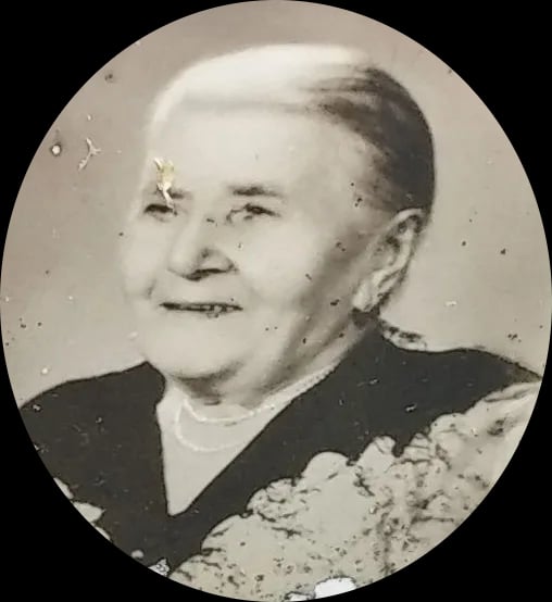 Portrait of Mary Wolf (1864–1952) – memorial page