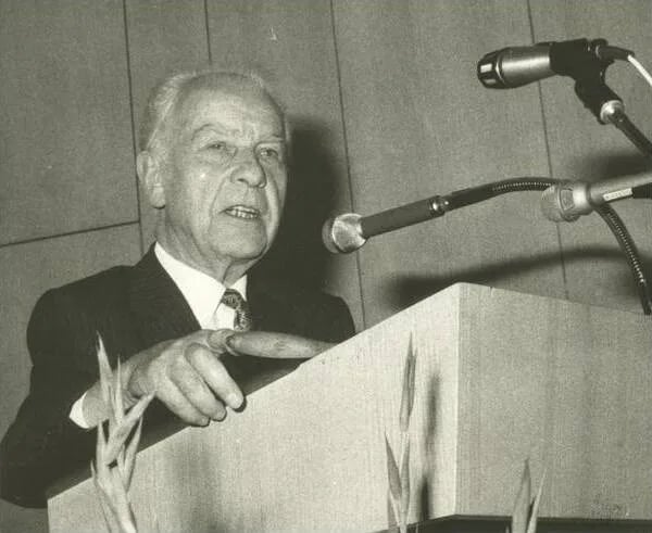 Portrait of Hans Kauri (1906–1999) – memorial page