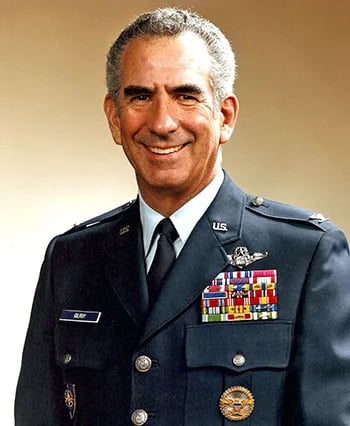 Portrait of Kevin A. Gilroy (1936–2013) – memorial page