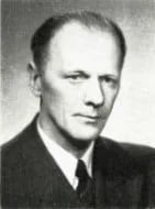 Portrait of Peder J. Arnstad (1903–1979) – memorial page