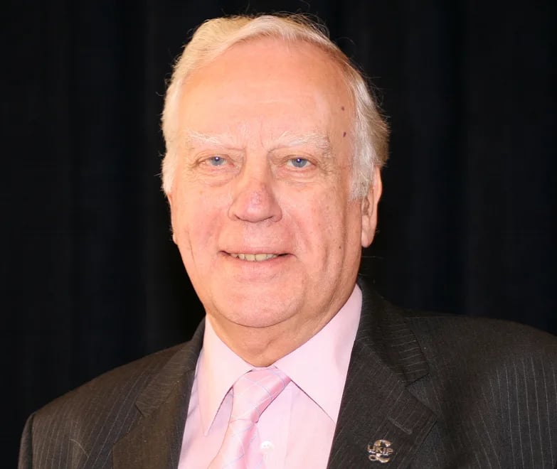 Porträt von Derek Clark (1933–2023) – Gedenkseite