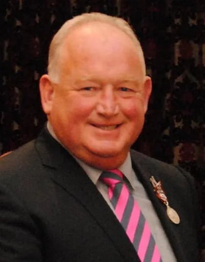 Porträt von Pat Benson (1957–2024) – Gedenkseite