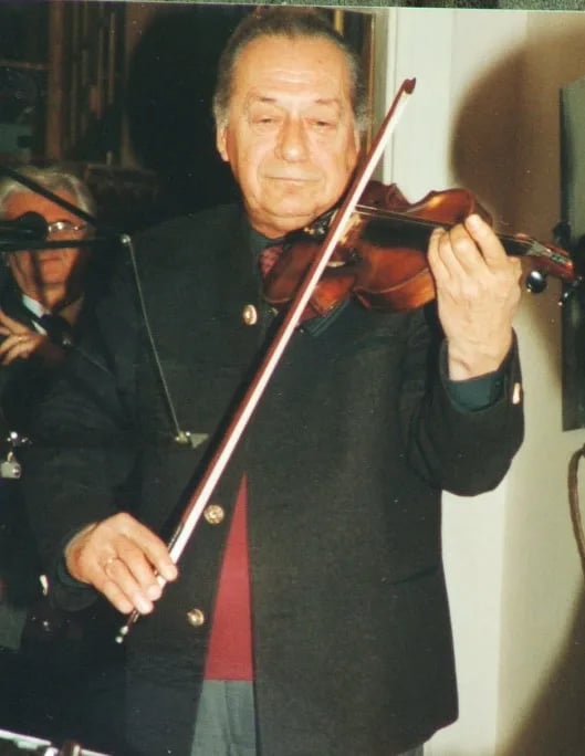 Portrait of István Ruha (1931–2004) – memorial page