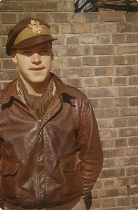 Portrait of Pierce McKennon (1919–1947) – memorial page