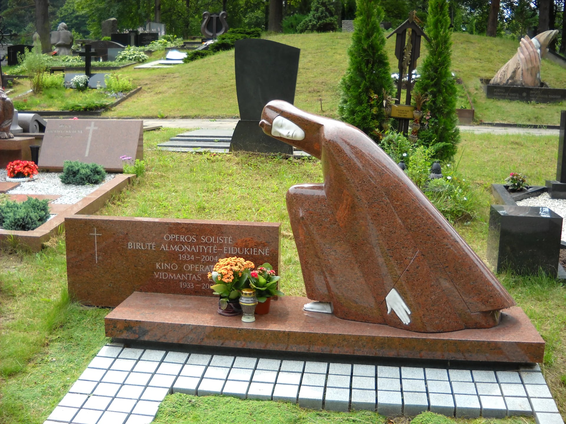 Portrait of Birutė Almonaitytė (1934–2004) – memorial page