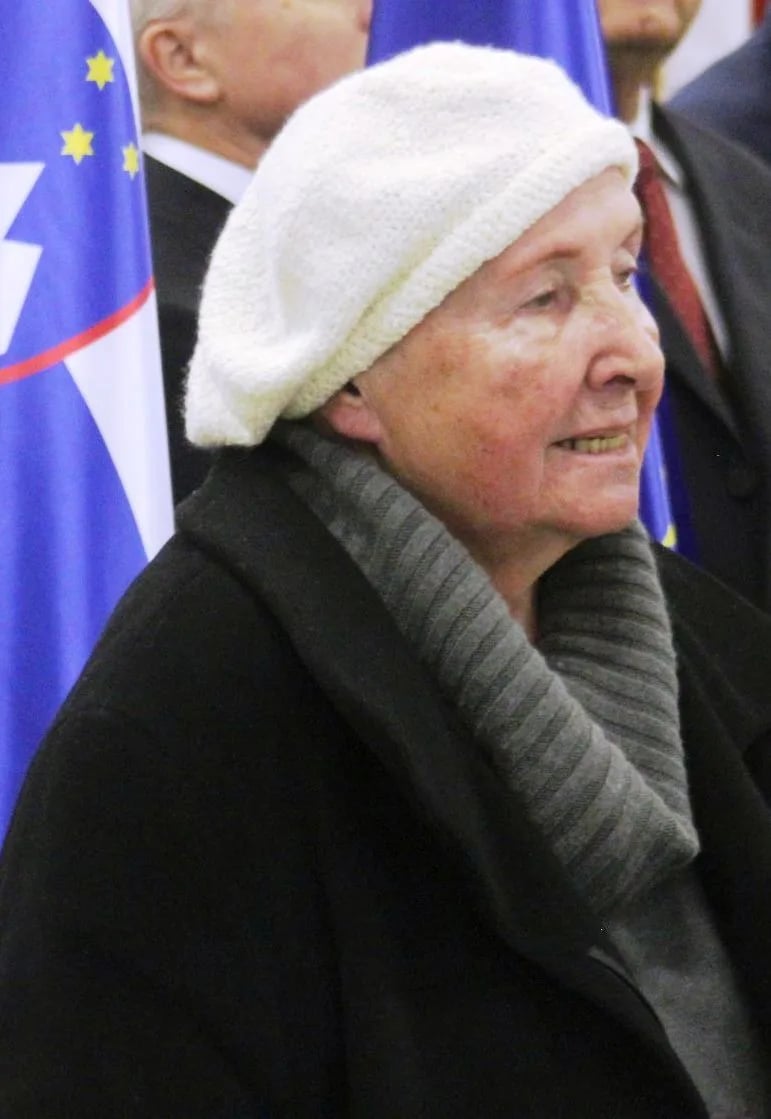 Porträt von Zora Konjajev (1921–2020) – Gedenkseite
