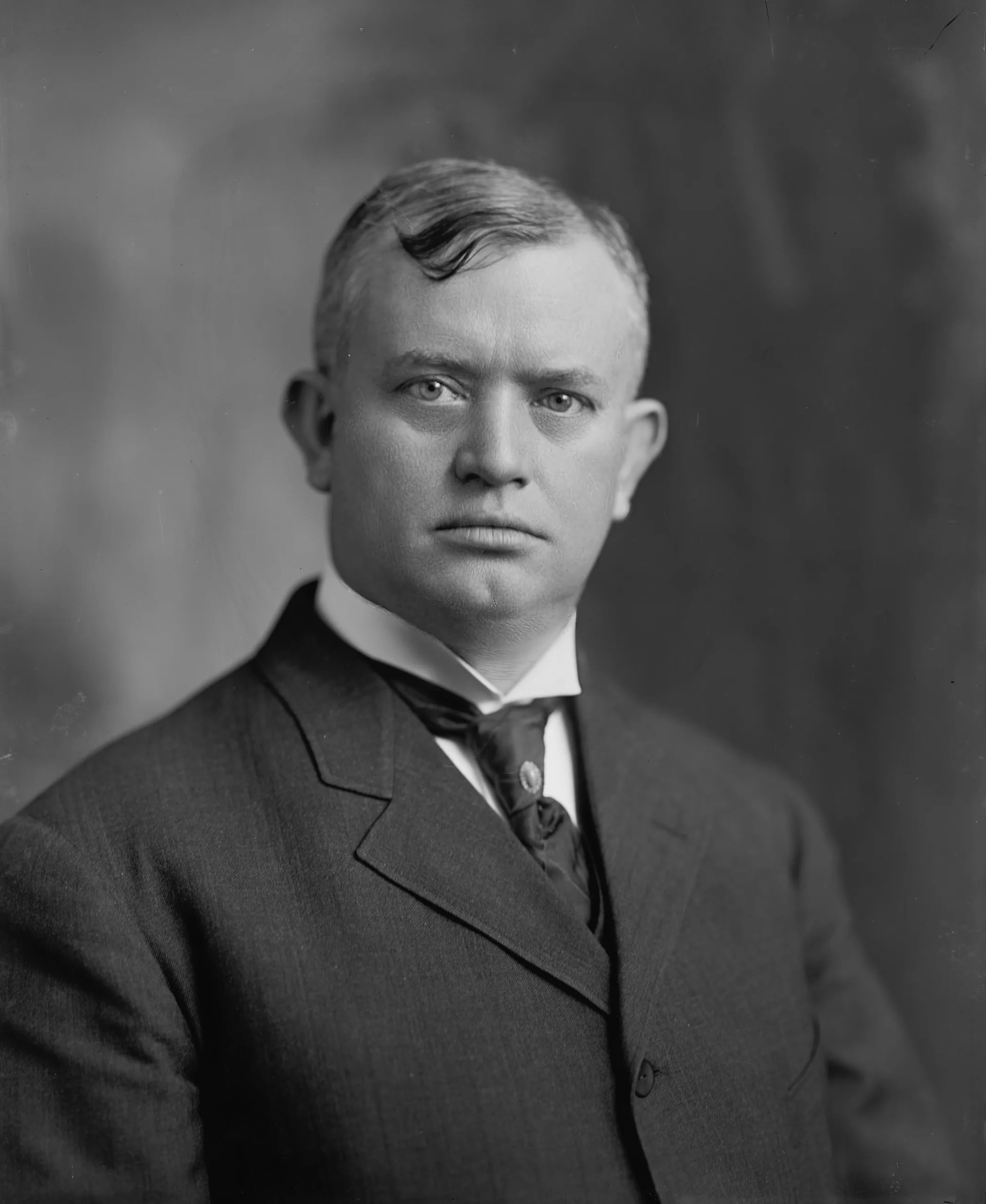 Portrait of Wilford Bacon Hoggatt (1865–1938) – memorial page
