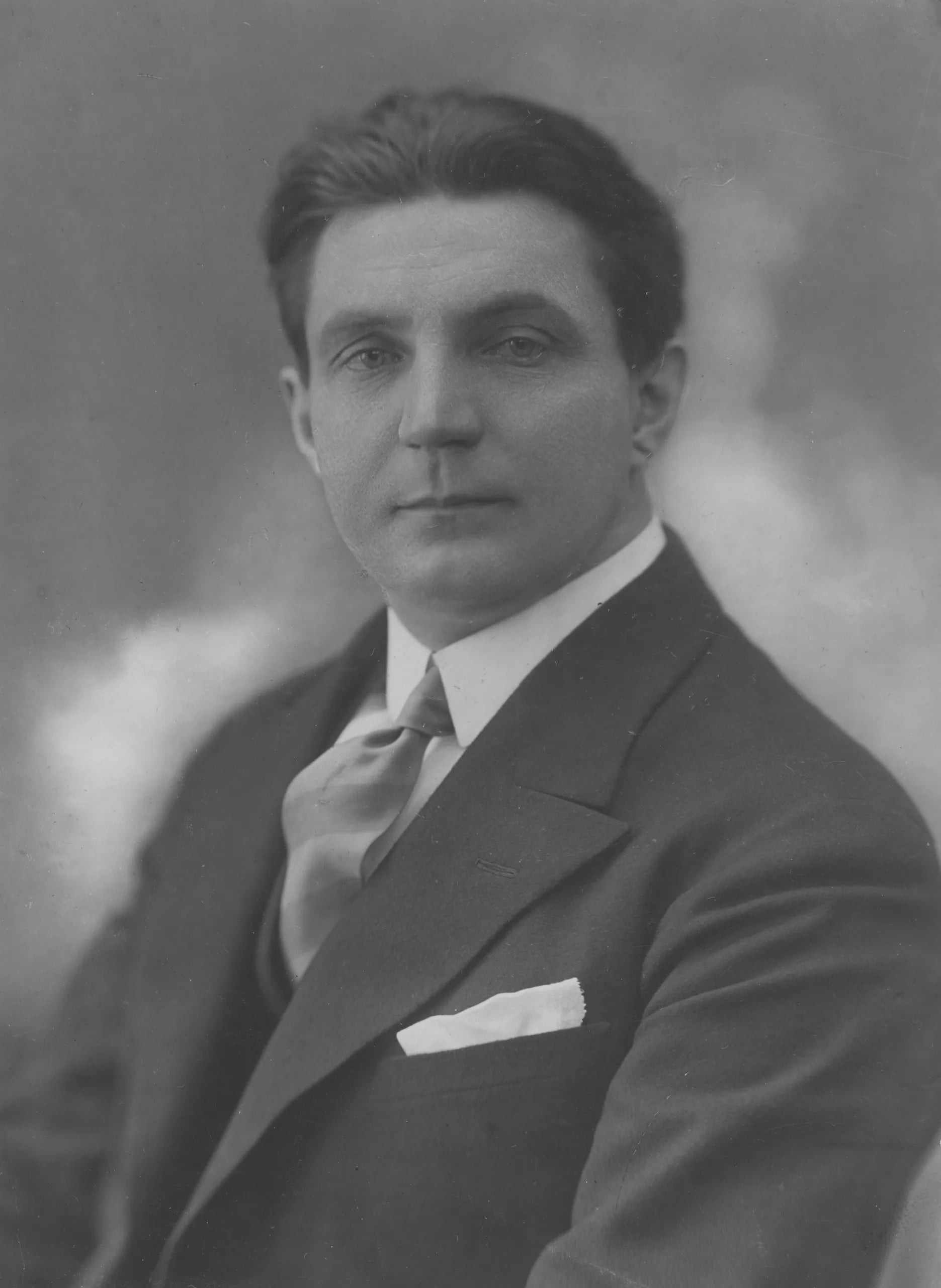 Portrait of Zygmunt Wojciechowski (1888–1968) – memorial page