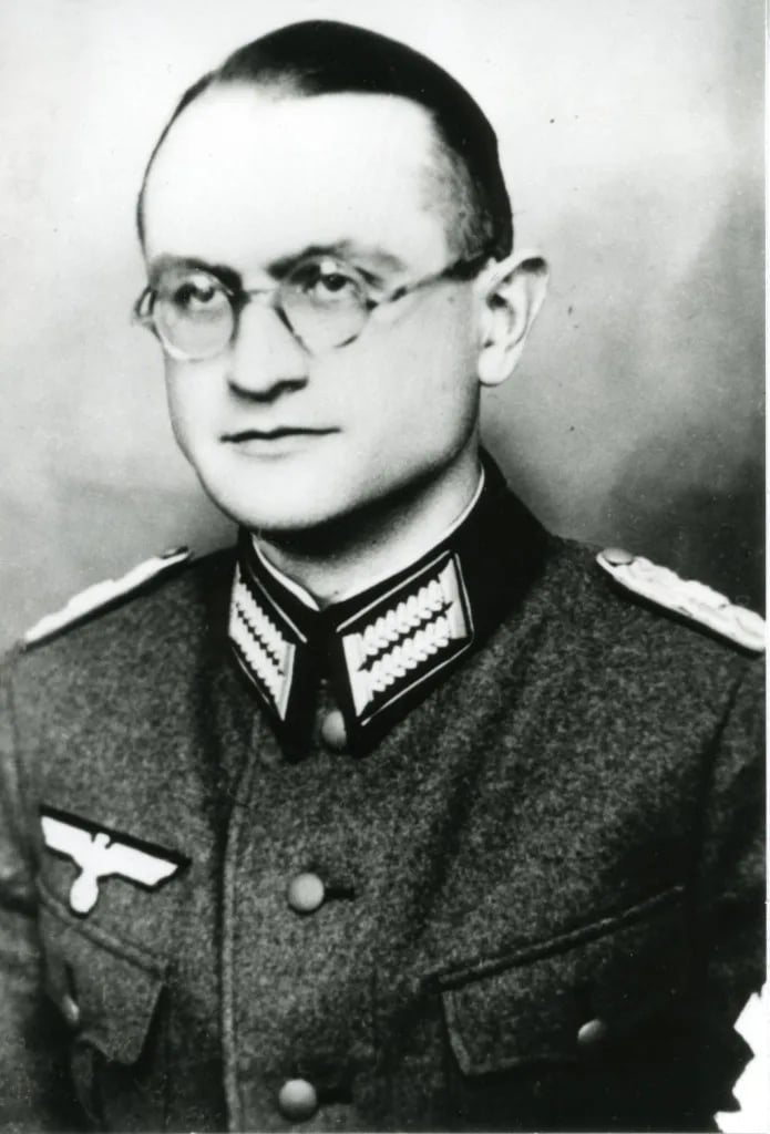 Portrait of Erich Schwinge (1903–1994) – memorial page