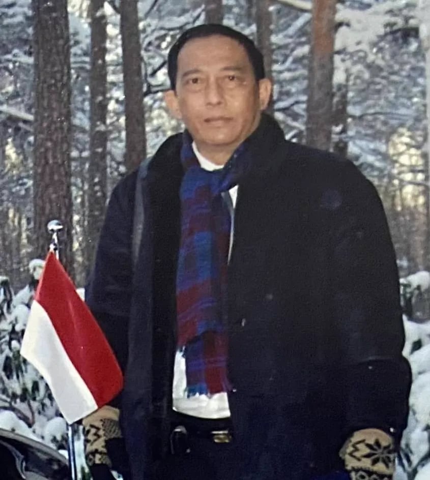 Portrait of Evac Mintaredja (1948–2007) – memorial page
