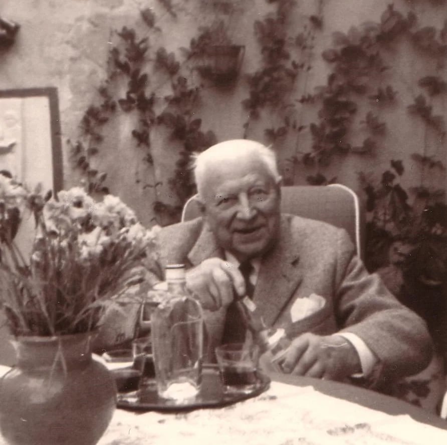 Portrait of Herbert Neumann (1888–1976) – memorial page