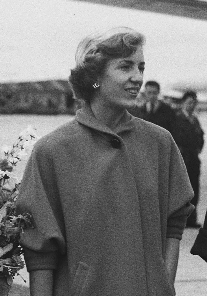 Porträt von Diane Disney Miller (1933–2013) – Gedenkseite