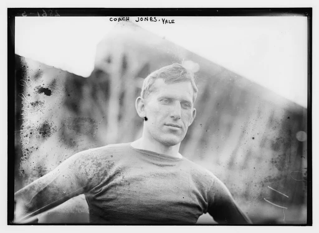 Porträt von Howard Jones (1885–1941) – Gedenkseite