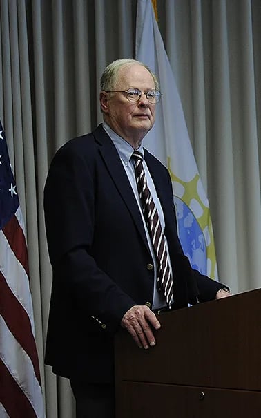 Porträt von James Duderstadt (1942–2024) – Gedenkseite