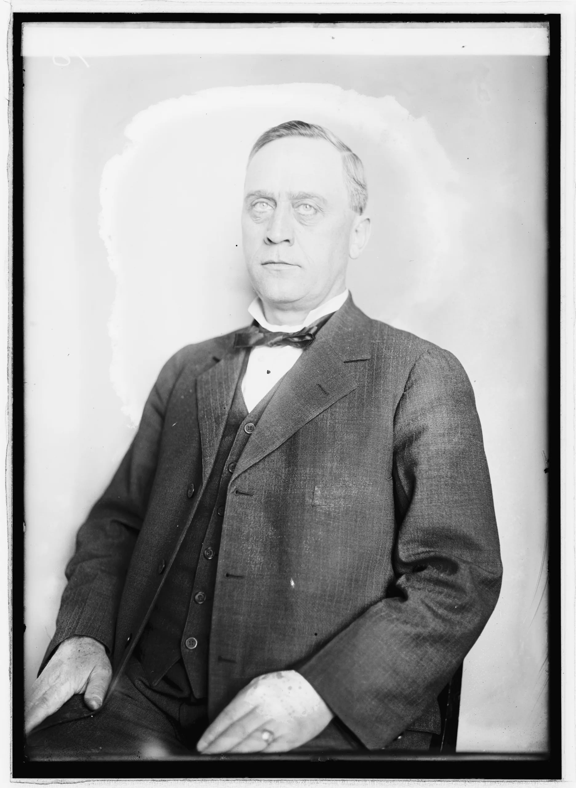 Portrait of Hallett Sydney Ward (1870–1956) – memorial page