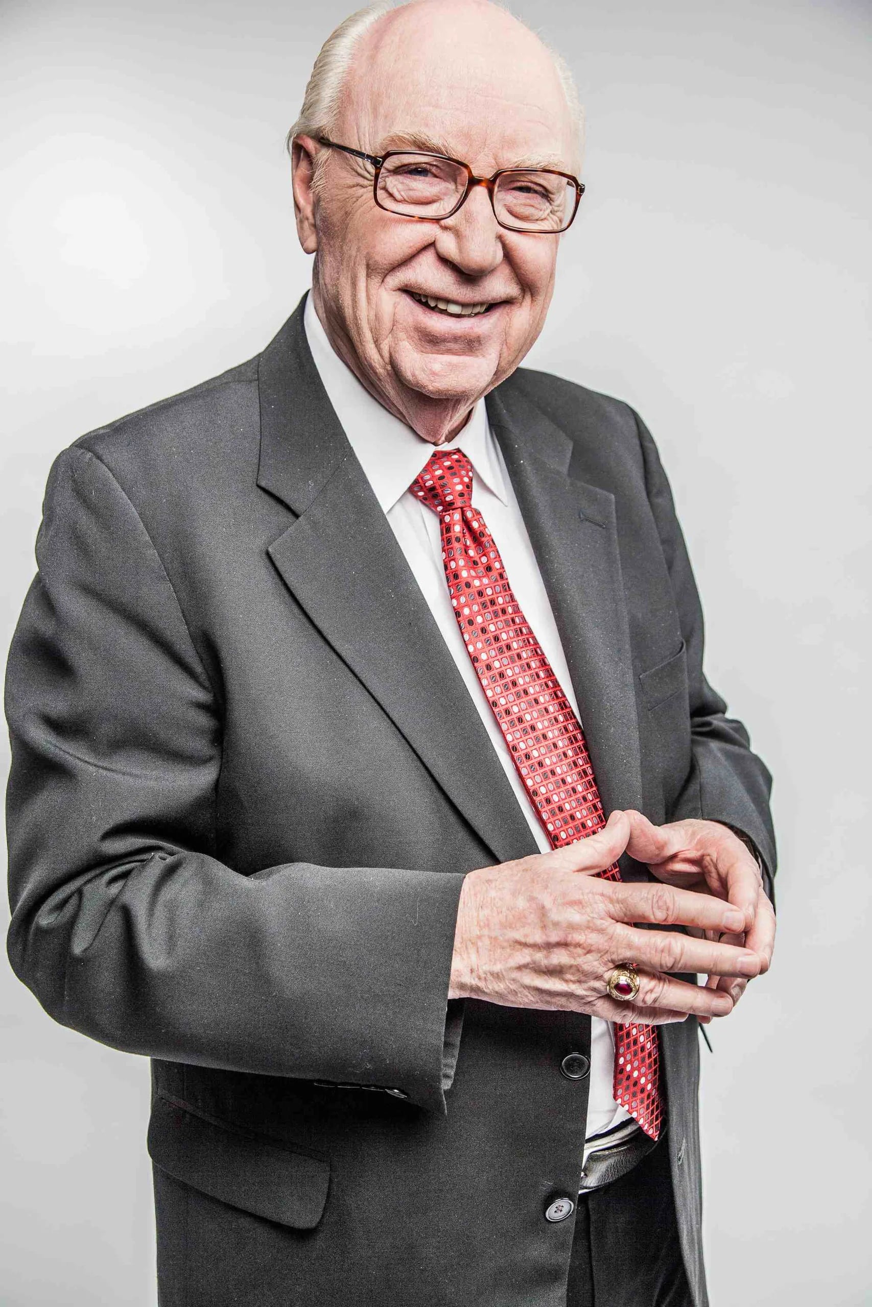 Porträt von George O. Wood (1941–2022) – Gedenkseite