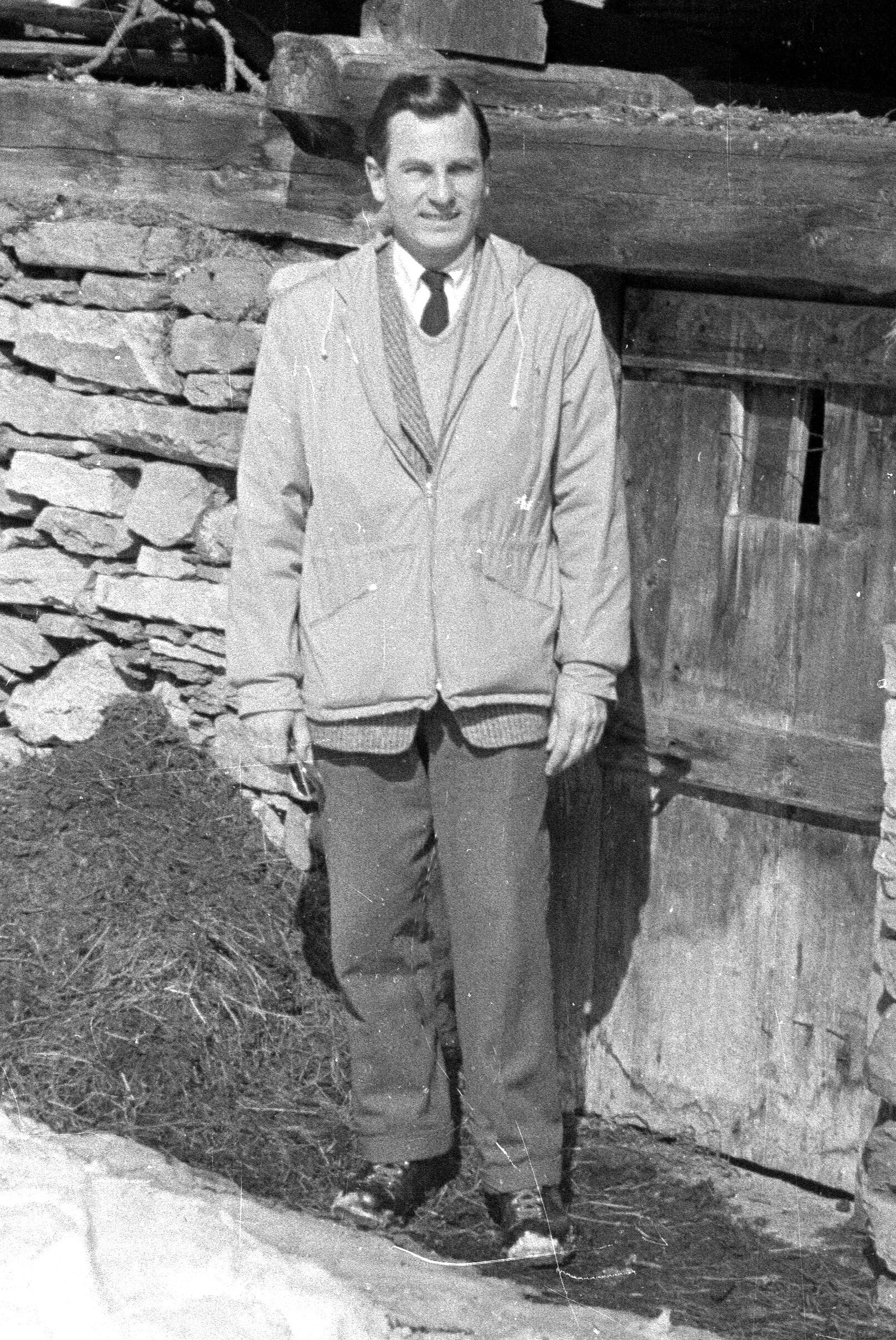 Portrait of William G. Moulton (1914–2000) – memorial page