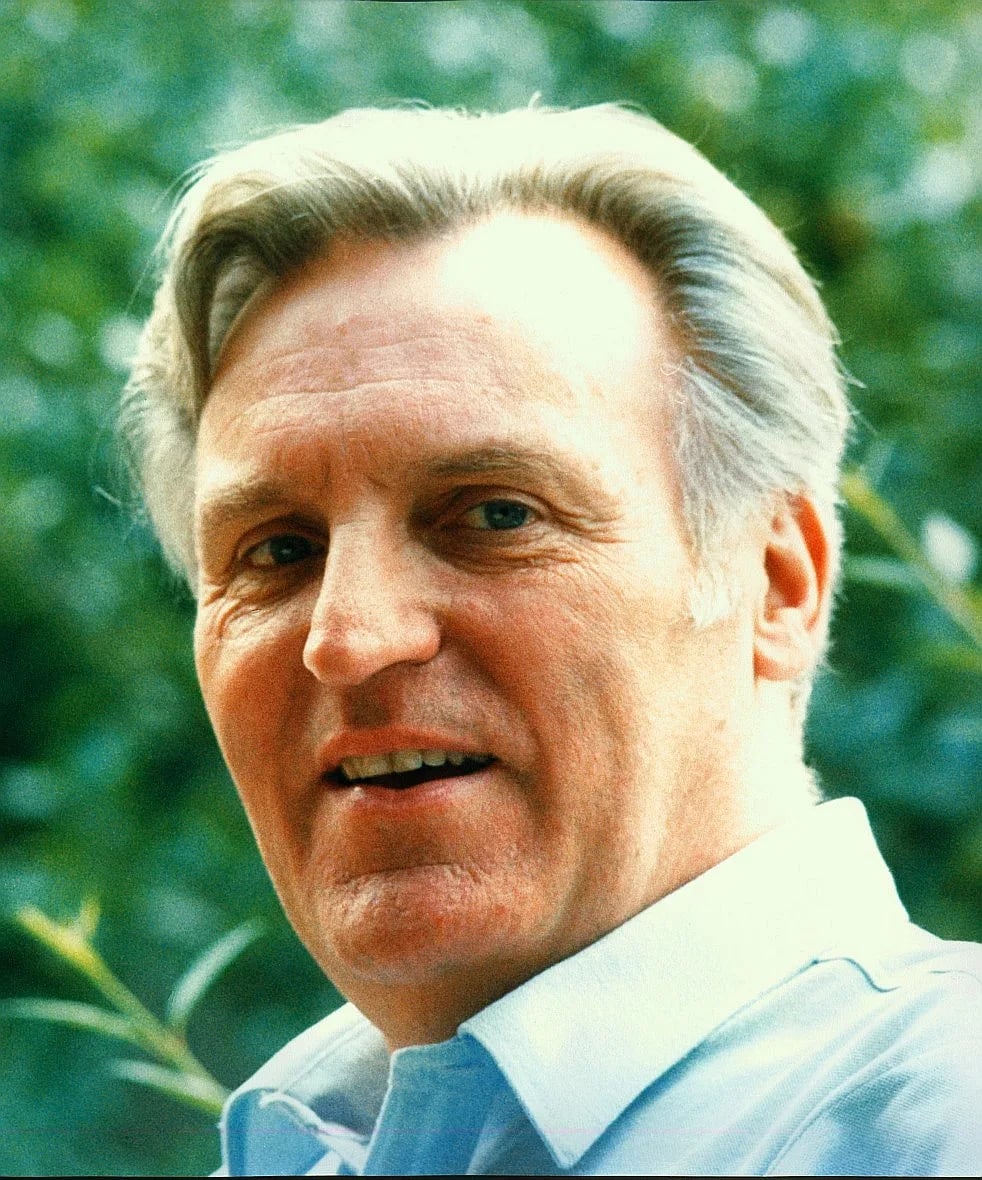Portrait of Harry Gabcke (1927–1988) – memorial page