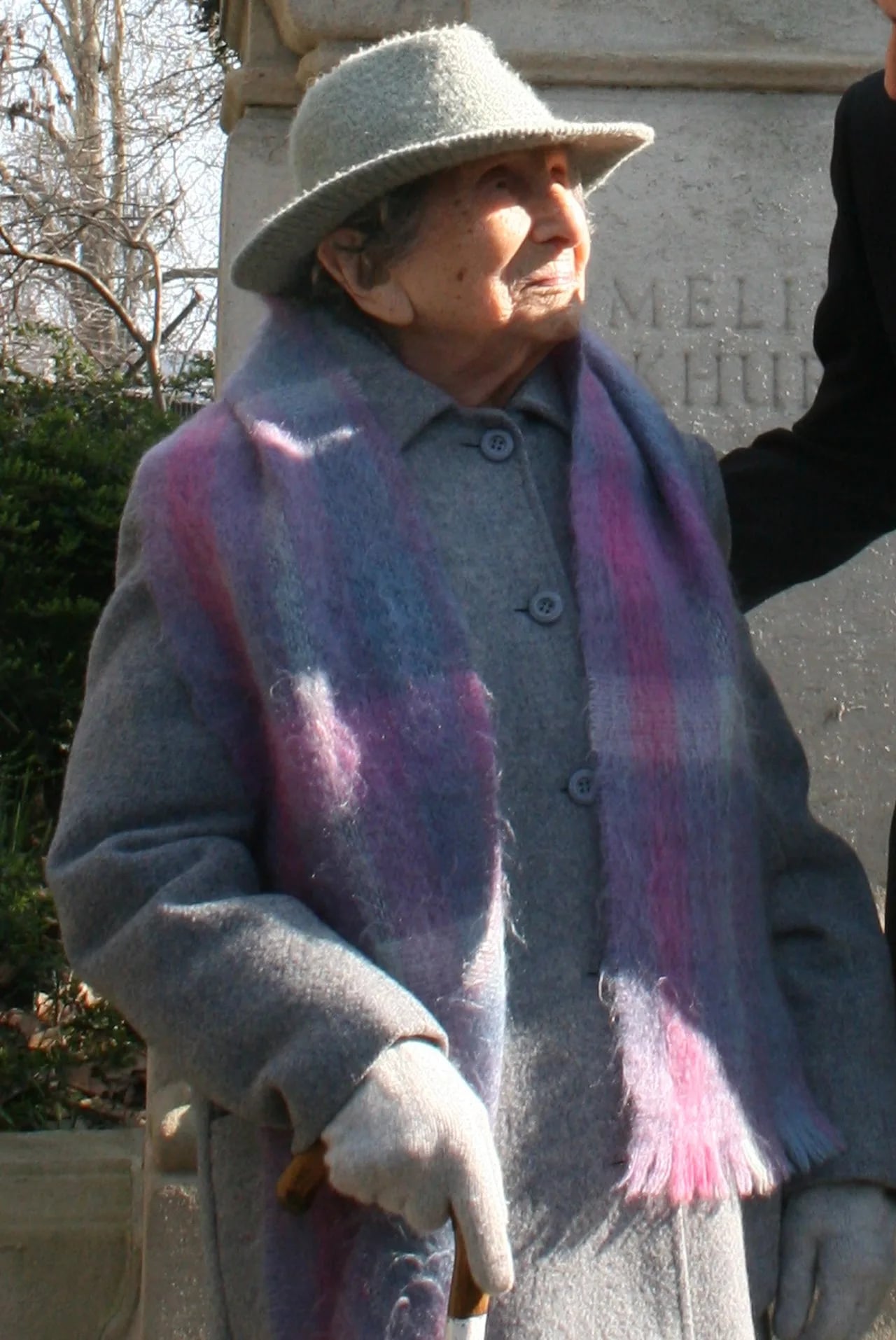 Portrait of Hetty Bower (1905–2013) – memorial page