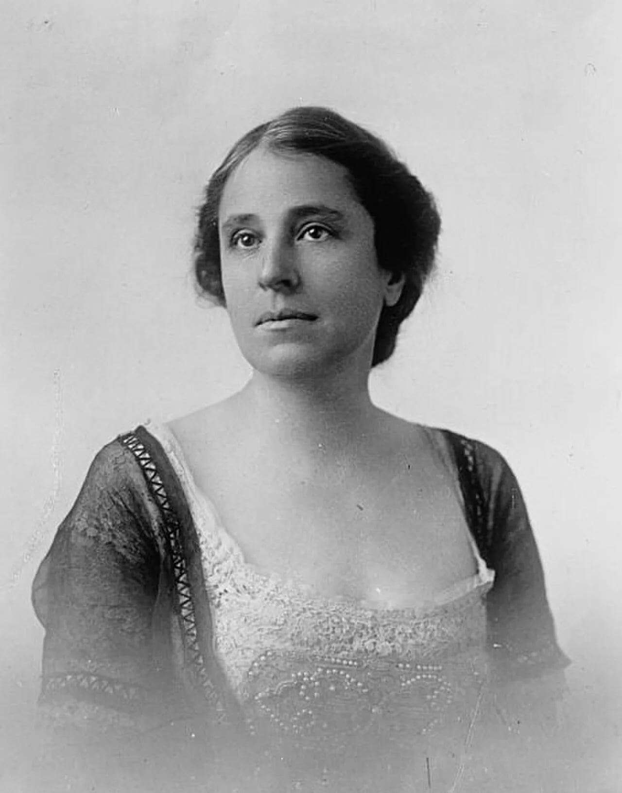 Portrait of Abby Scott Baker (1871–1944) – memorial page