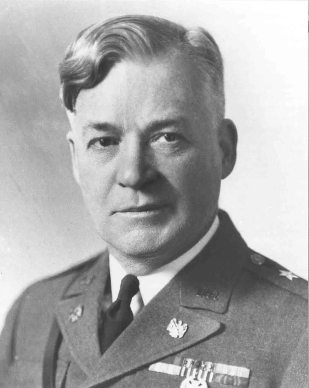 Portrait of William G. Everson (1879–1954) – memorial page